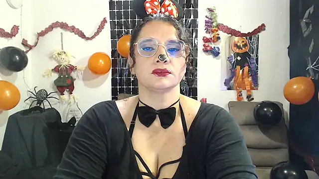 Aleja Gonzales online show from 30, 10, 2025