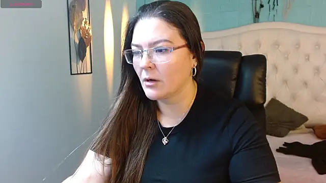 MsJossie online show from 19, 4, 2026