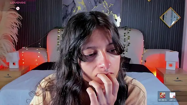 Agathaargent  online show from 8, 2, 2026