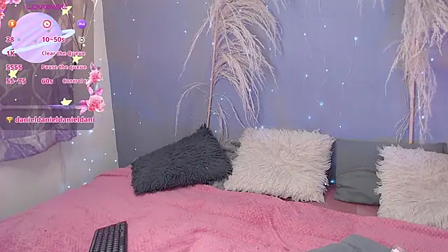 sussiee garden online show from 15, 1, 2025