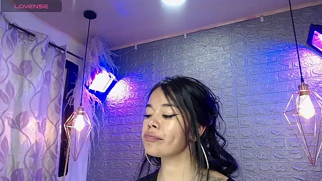 sussiee garden online show from 11, 2, 2025