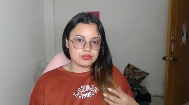 Snapshot of celeste_anny_1 chatting on 4, 12, 2024 celeste anny 1 online show from 4, 12, 2024