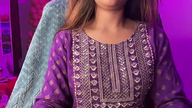 Royal girl 1 online show from 14, 2, 2026