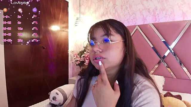 Snapshot of Miaa_Smiith1 chatting on 18, 3, 2025 Miaa Smiith1 online show from 18, 3, 2025