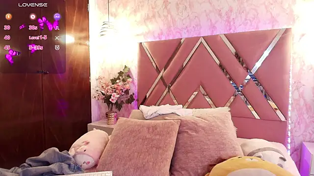 Snapshot of Miaa_Smiith1 chatting on 1, 3, 2025 Miaa Smiith1 online show from 1, 3, 2025