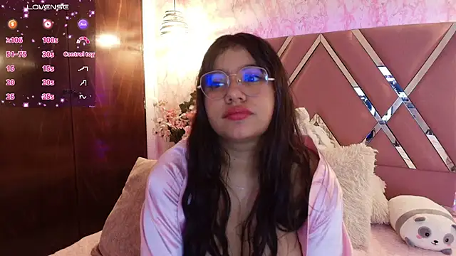 Snapshot of Miaa_Smiith1 chatting on 15, 2, 2025 Miaa Smiith1 online show from 15, 2, 2025