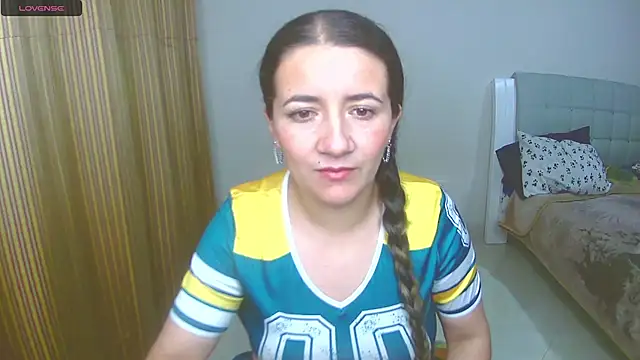 Snapshot of Dayanna_Smitt chatting on 6, 1, 2025 Dayanna Smitt online show from 6, 1, 2025