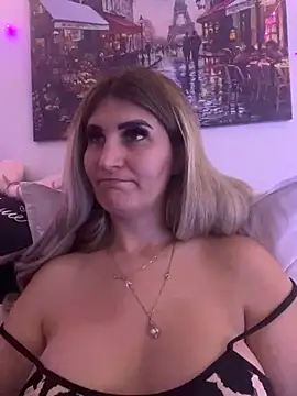 EvelynFrances online show from 21, 12, 2024