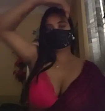 Snapshot of SimaRoy- chatting on 5, 11, 2025 SimaRoy- online show from 5, 11, 2025