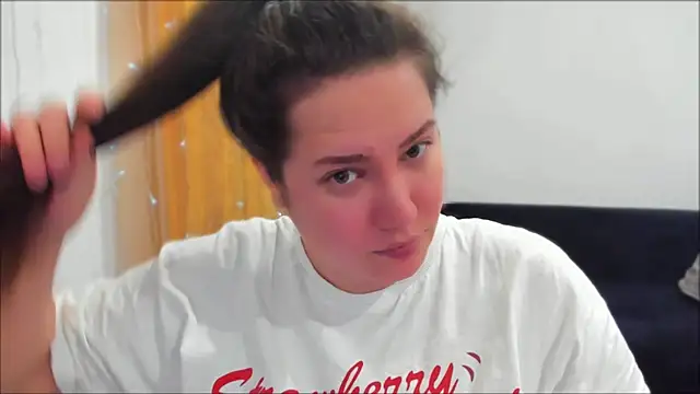  madalexa  online show from 19, 4, 2026