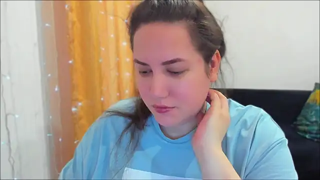  madalexa  online show from 23, 4, 2026