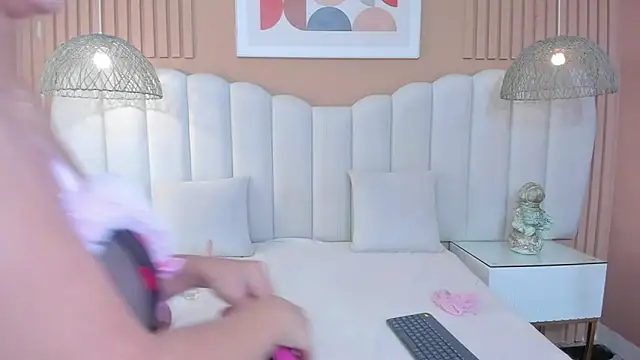 Sara Vanegas online show from 31, 3, 2026