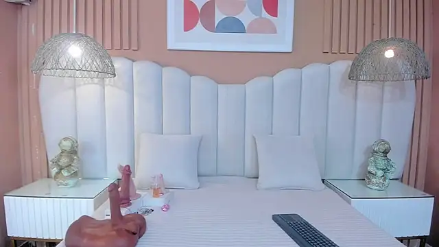 Sara Vanegas online show from 4, 3, 2026