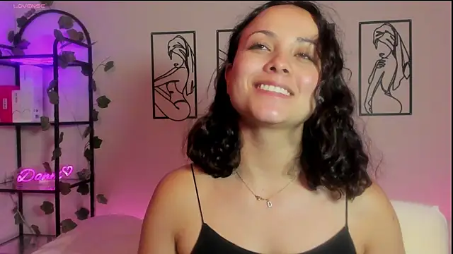 Megan Rodrigo online show from 3, 3, 2025