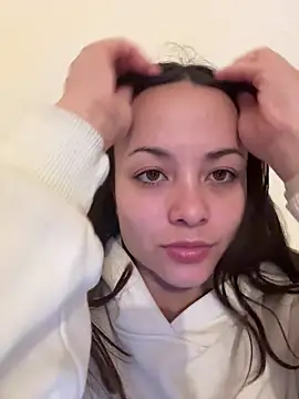 Megan Rodrigo online show from 19, 4, 2026