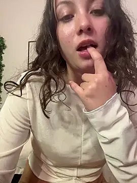 Megan Rodrigo online show from 5, 1, 2026