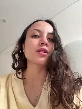 Megan Rodrigo online show from 11, 5, 2026