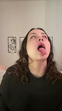 Snapshot of Megan_Rodrigo chatting on 30, 11, 2025 Megan Rodrigo online show from 30, 11, 2025