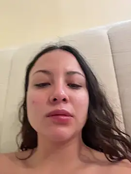 Megan Rodrigo online show from 9, 2, 2026