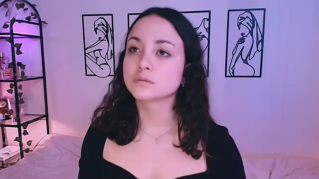 Snapshot of Megan_Rodrigo chatting on 19, 10, 2025 Megan Rodrigo online show from 19, 10, 2025