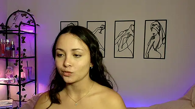 Snapshot of Megan_Rodrigo chatting on 10, 10, 2025 Megan Rodrigo online show from 10, 10, 2025