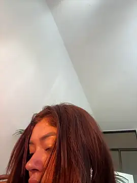 Roxanne 08 online show from 8, 1, 2025