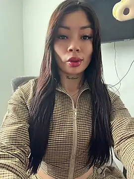 Roxanne 08 online show from 14, 7, 2026
