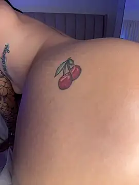 Roxanne 08 online show from 13, 12, 2025