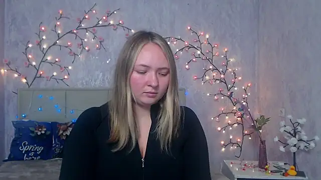 Snapshot of SallyVerda chatting on 29, 4, 2026 SallyVerda online show from 29, 4, 2026