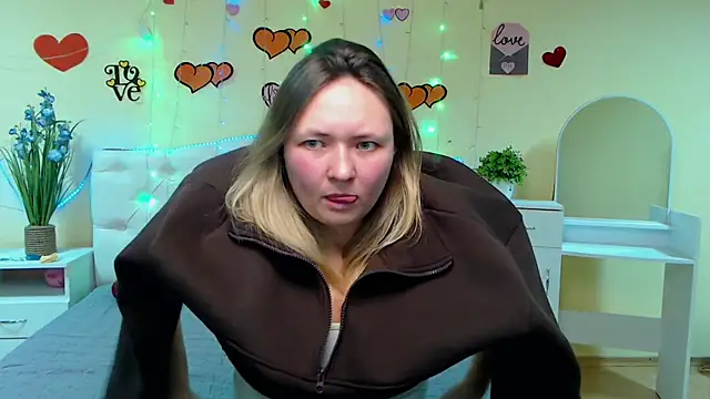 SallyVerda online show from 11, 2, 2025