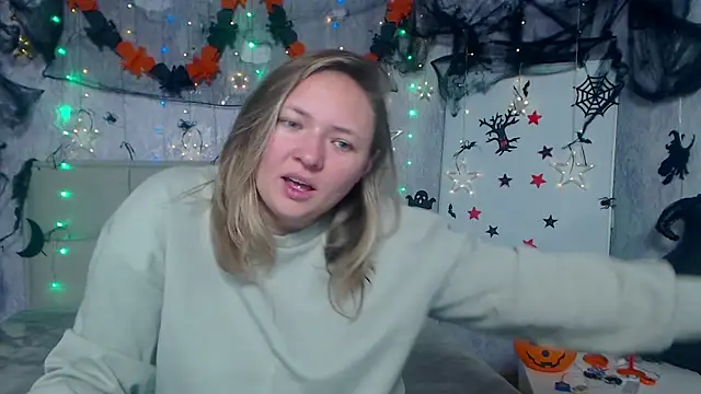 SallyVerda online show from 24, 10, 2025