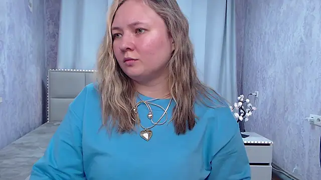 Snapshot of SallyVerda chatting on 19, 5, 2026 SallyVerda online show from 19, 5, 2026