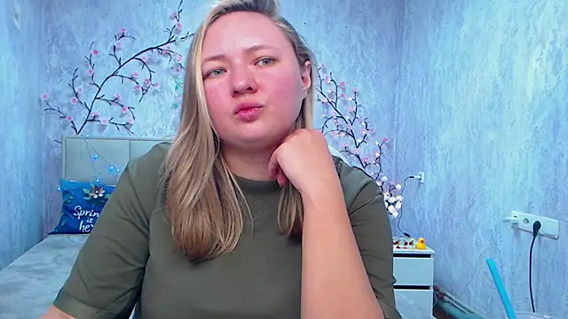 Snapshot of SallyVerda chatting on 18, 5, 2026 SallyVerda online show from 18, 5, 2026