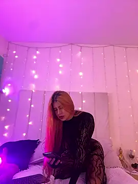 Amber Martins  online show from 13, 1, 2026