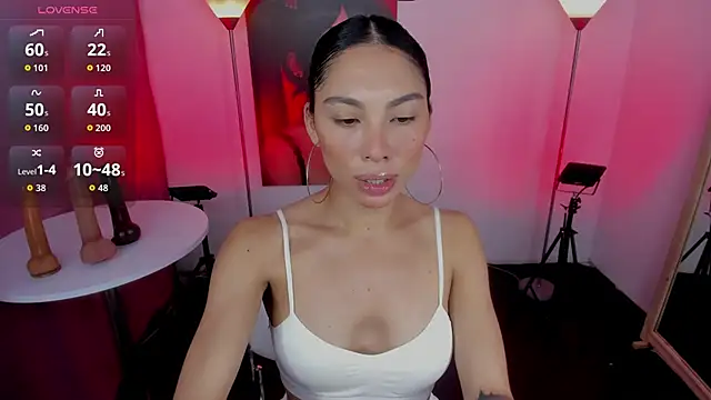 Dayanna tecca online show from 7, 11, 2025