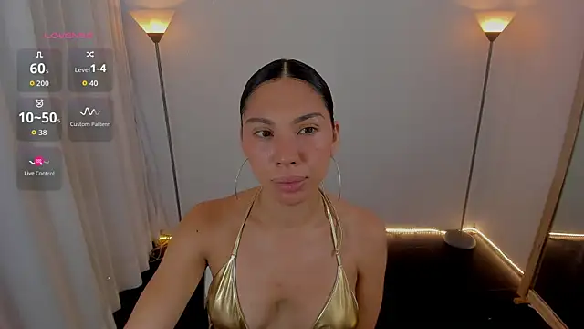 Dayanna tecca online show from 13, 2, 2026