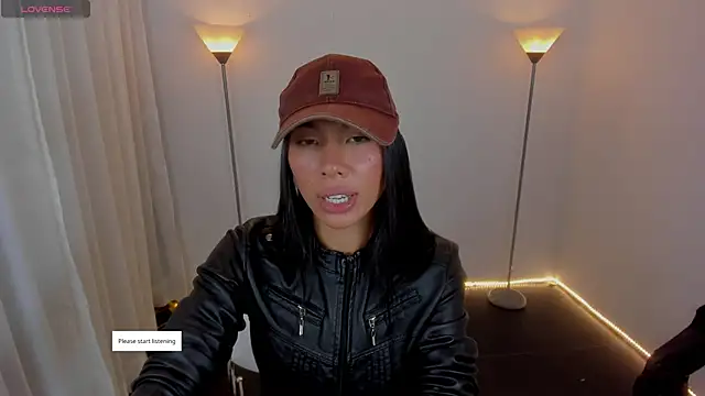 Dayanna tecca online show from 17, 4, 2026