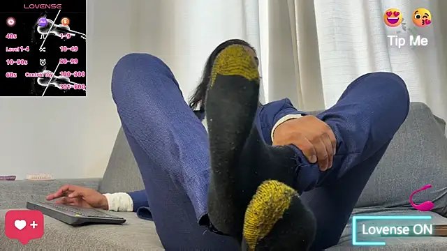 Tom blunt96 online show from 5, 11, 2025