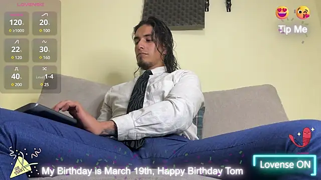 Tom blunt96 online show from 18, 3, 2025