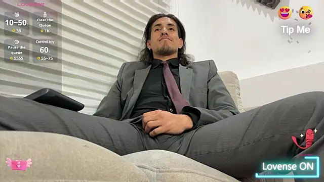 Tom blunt96 online show from 24, 2, 2025