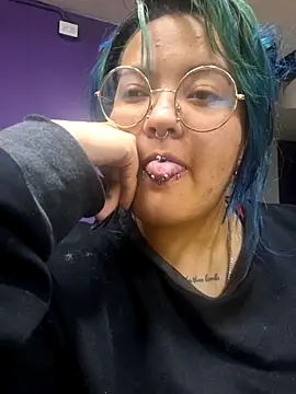 Snapshot of lucky-leah chatting on 28, 5, 2026 lucky-leah online show from 28, 5, 2026