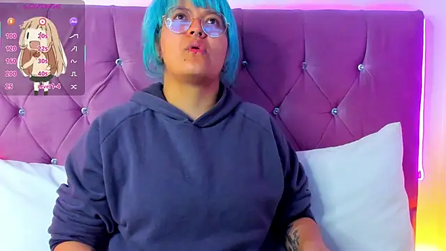 lucky-leah online show from 25, 2, 2025