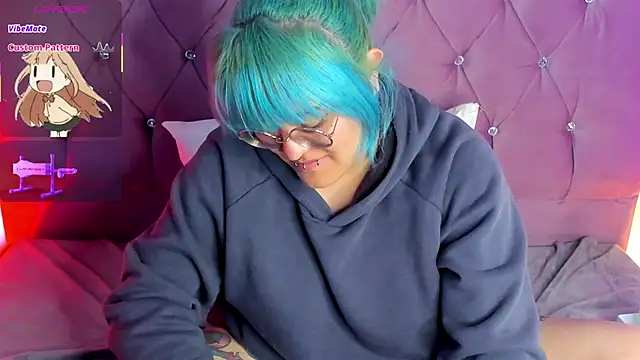 lucky-leah online show from 25, 2, 2025