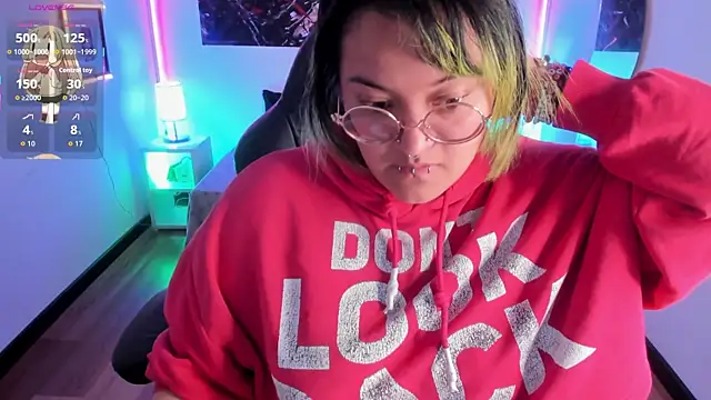 lucky-leah online show from 6, 11, 2025