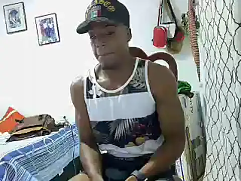 Snapshot of andrews2399 chatting on 7, 1, 2025 andrews2399 online show from 7, 1, 2025