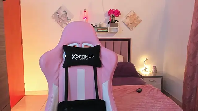 Kayla foxxy online show from 30, 6, 2026