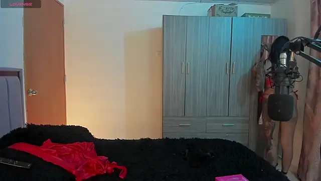 Snapshot of Kayla_foxxy chatting on 16, 9, 2025 Kayla foxxy online show from 16, 9, 2025
