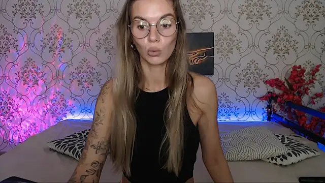 JulDoll online show from 19, 9, 2025
