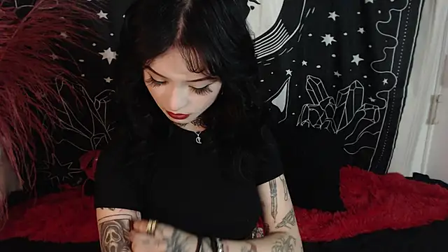 Snapshot of Isabella__dark chatting on 6, 2, 2025 Isabella  dark online show from 6, 2, 2025