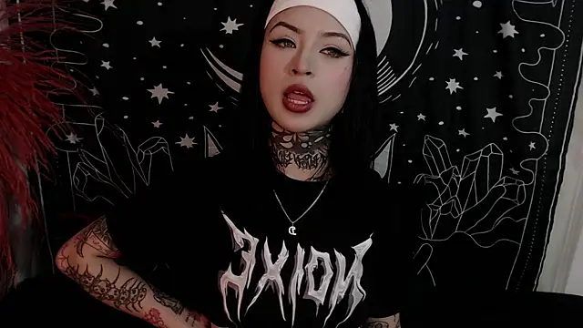 Snapshot of Isabella__dark chatting on 4, 2, 2025 Isabella  dark online show from 4, 2, 2025